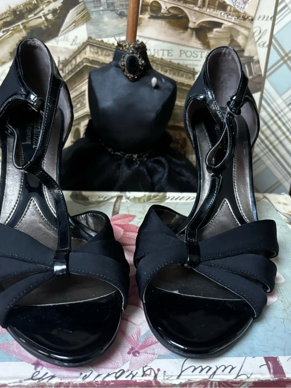 Naturalizer Princeton T-Strap Sandal, size 8.5